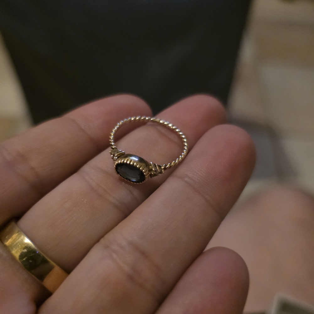 Gold Rope Band Ring with Black Cabochon